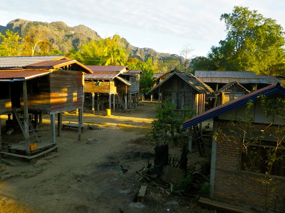 Vistas del poblado de Ban Natane por la mañana