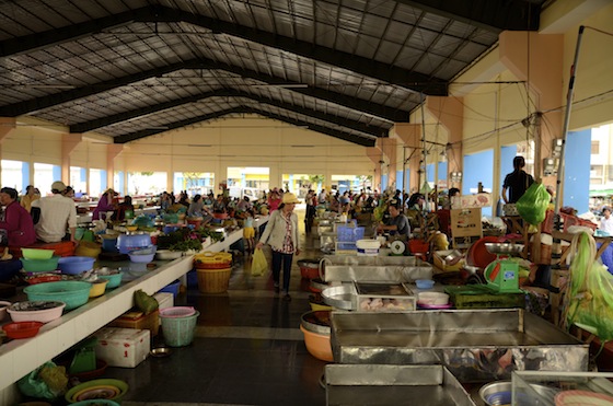 Mercado del pescado en Ha Tien