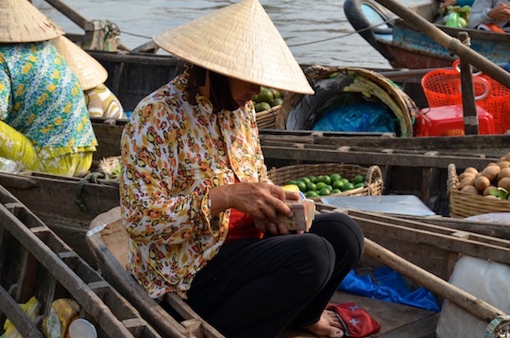 ¡Los hemos probado! ¡Esos sombreros vietnamitas son la mar de cómodos!