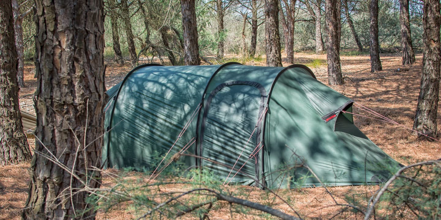 Acampada libre en el Mediterráneo francés