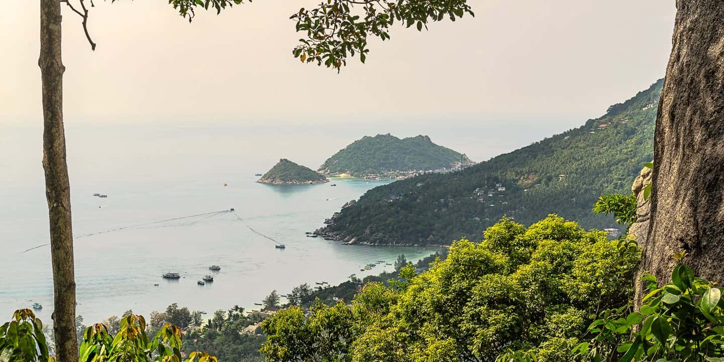 La costa de Koh Tao desde lo alto, Tailandia