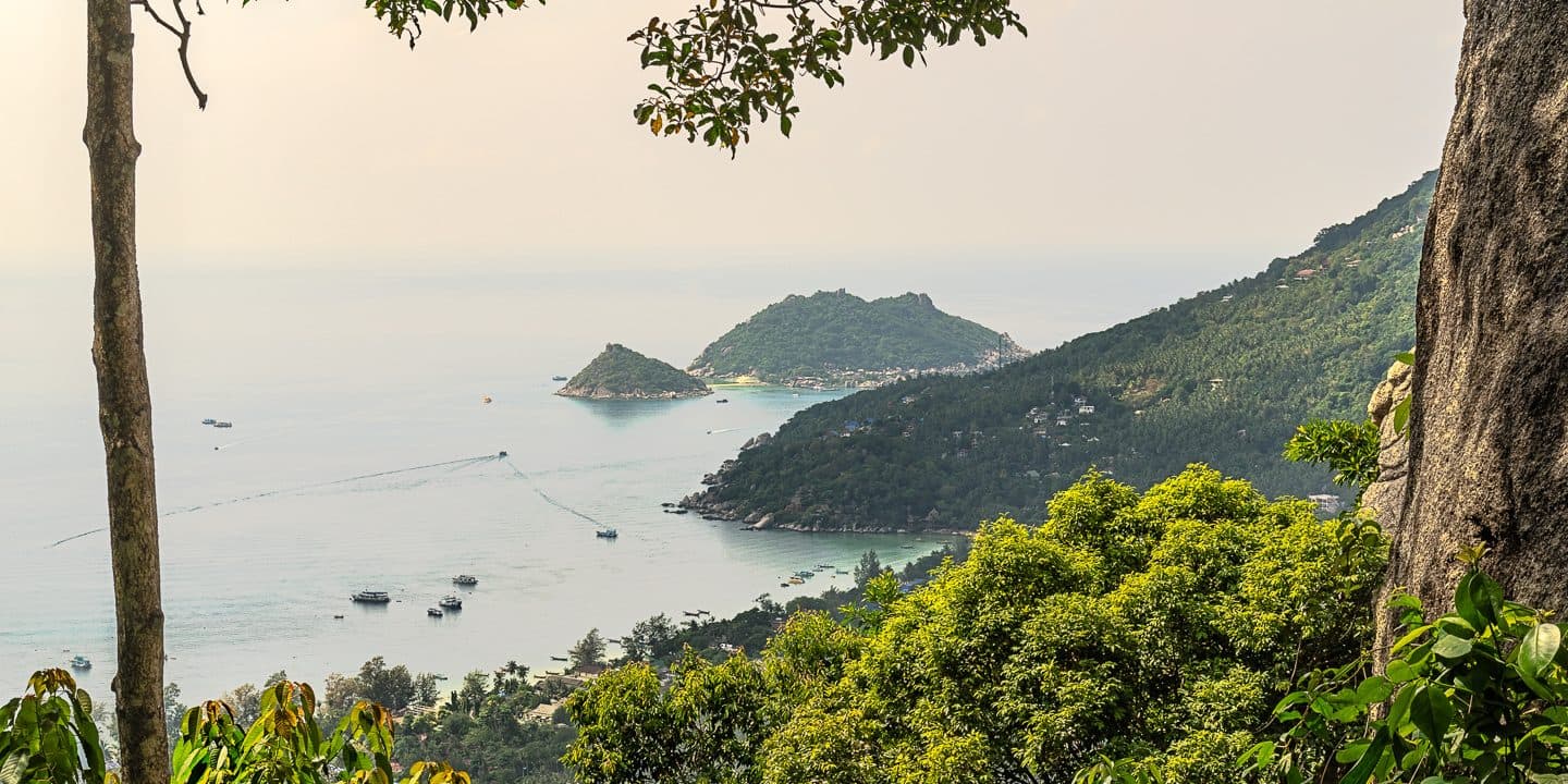 La costa de Koh Tao desde lo alto, Tailandia