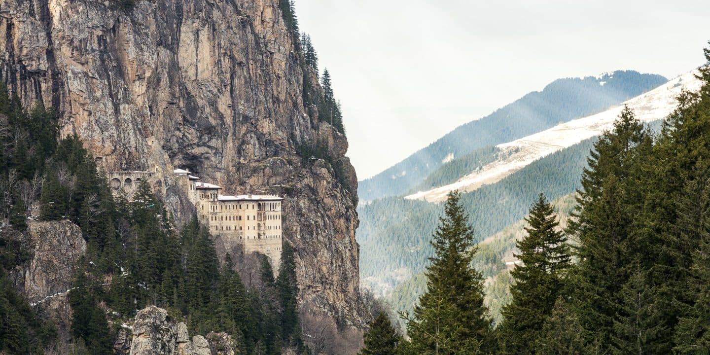 Perlas turisticas, el monasterio de Sumela en Turquia
