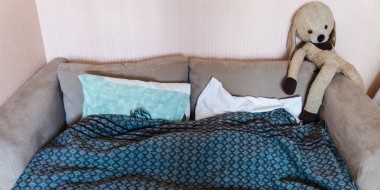 Sofá cama donde pasamos la última noche mediante Couchsurfing