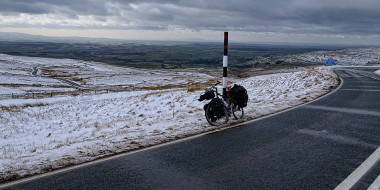 Viaje en bicicleta en invierno por el centro de Inglaterra